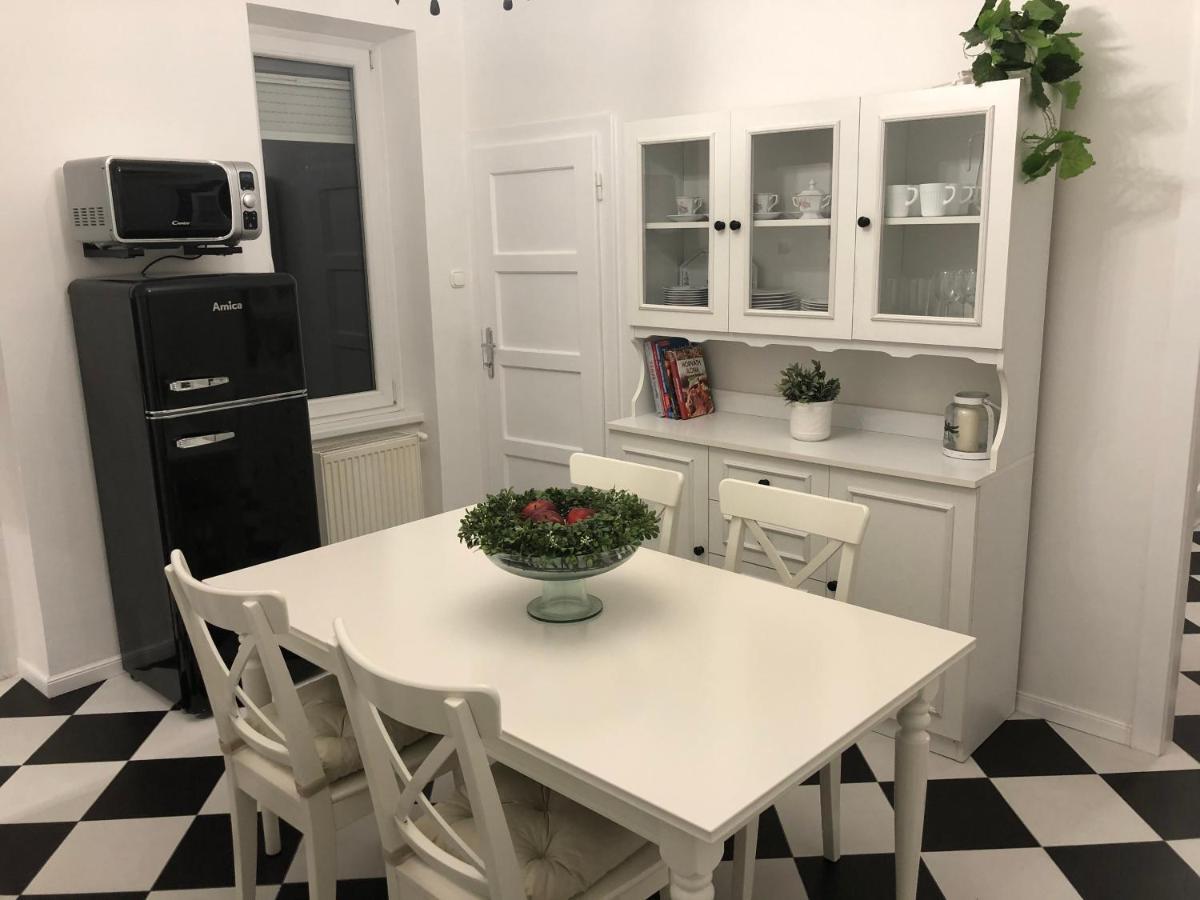 Margareta Apartman Печ Экстерьер фото